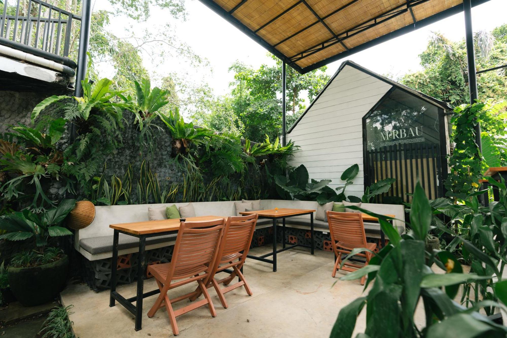 The Jungle Hostel Canggu Buitenkant foto