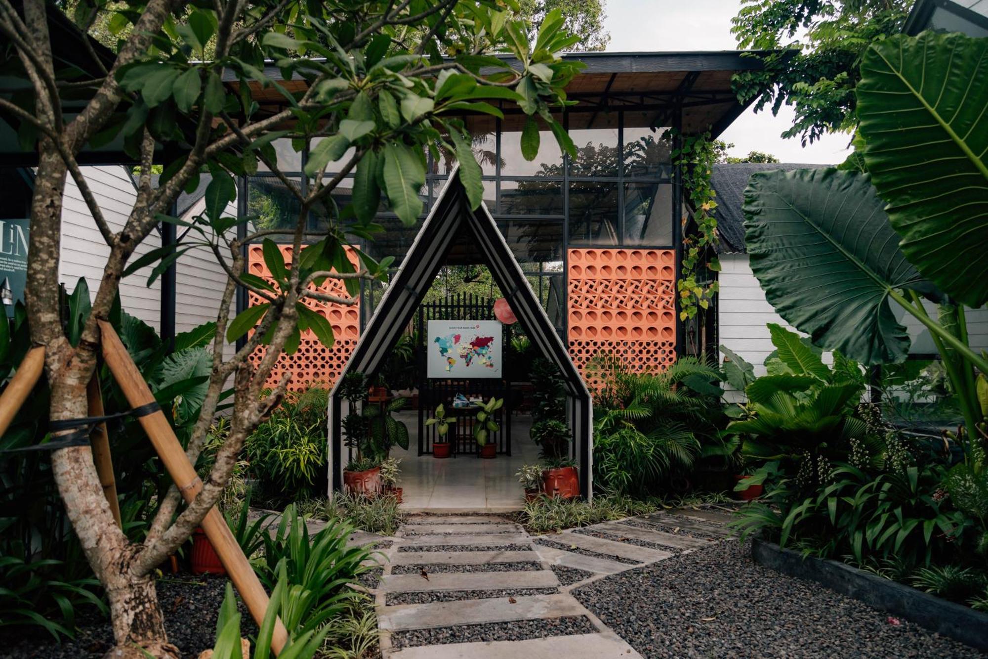 The Jungle Hostel Canggu Buitenkant foto