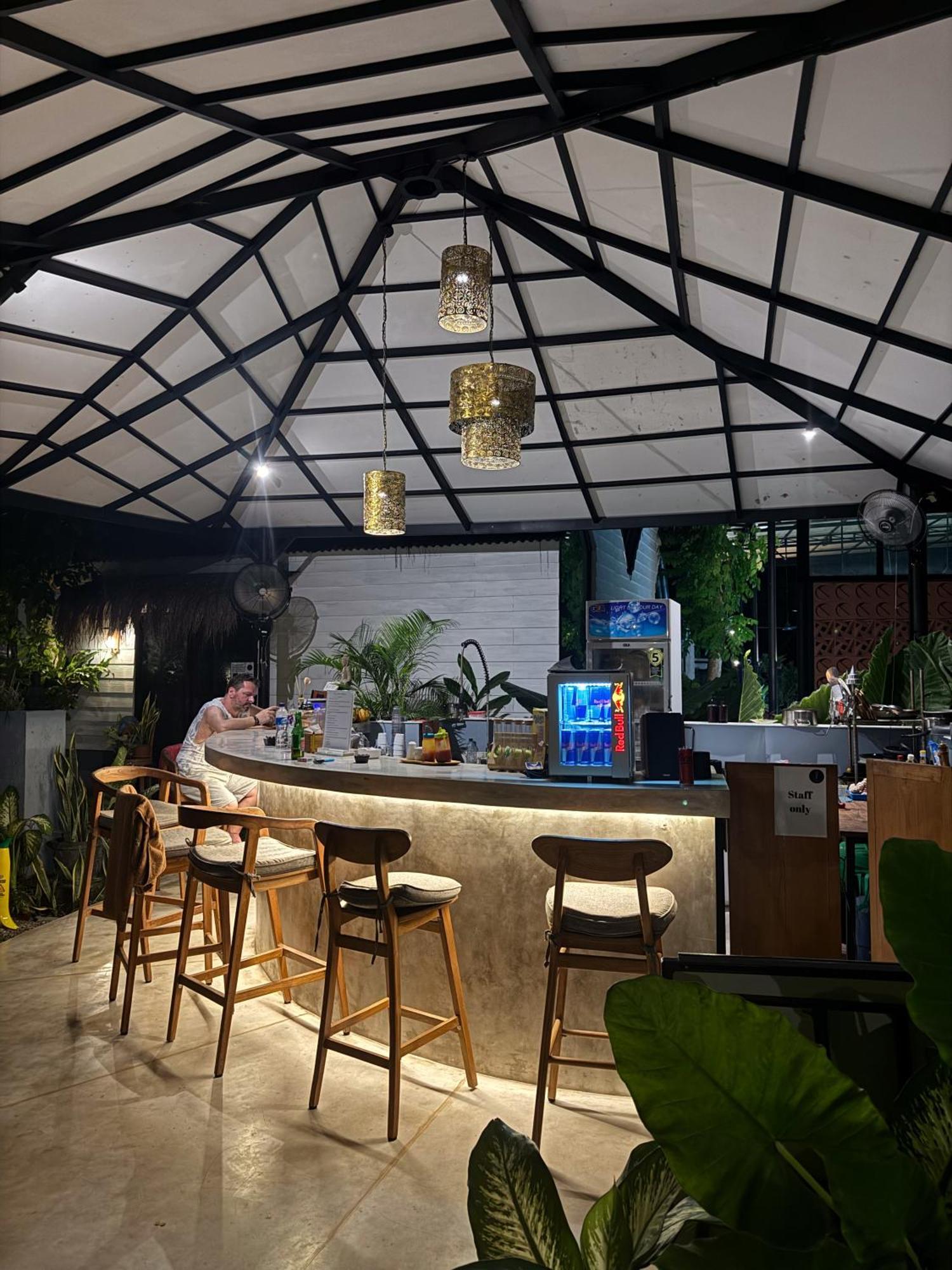 The Jungle Hostel Canggu Buitenkant foto